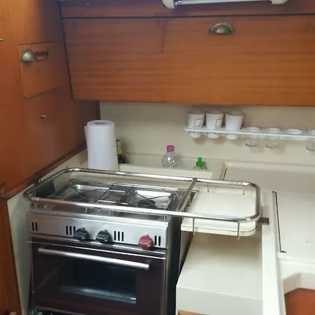 Voilier Mandrake Bateau-hôtel *